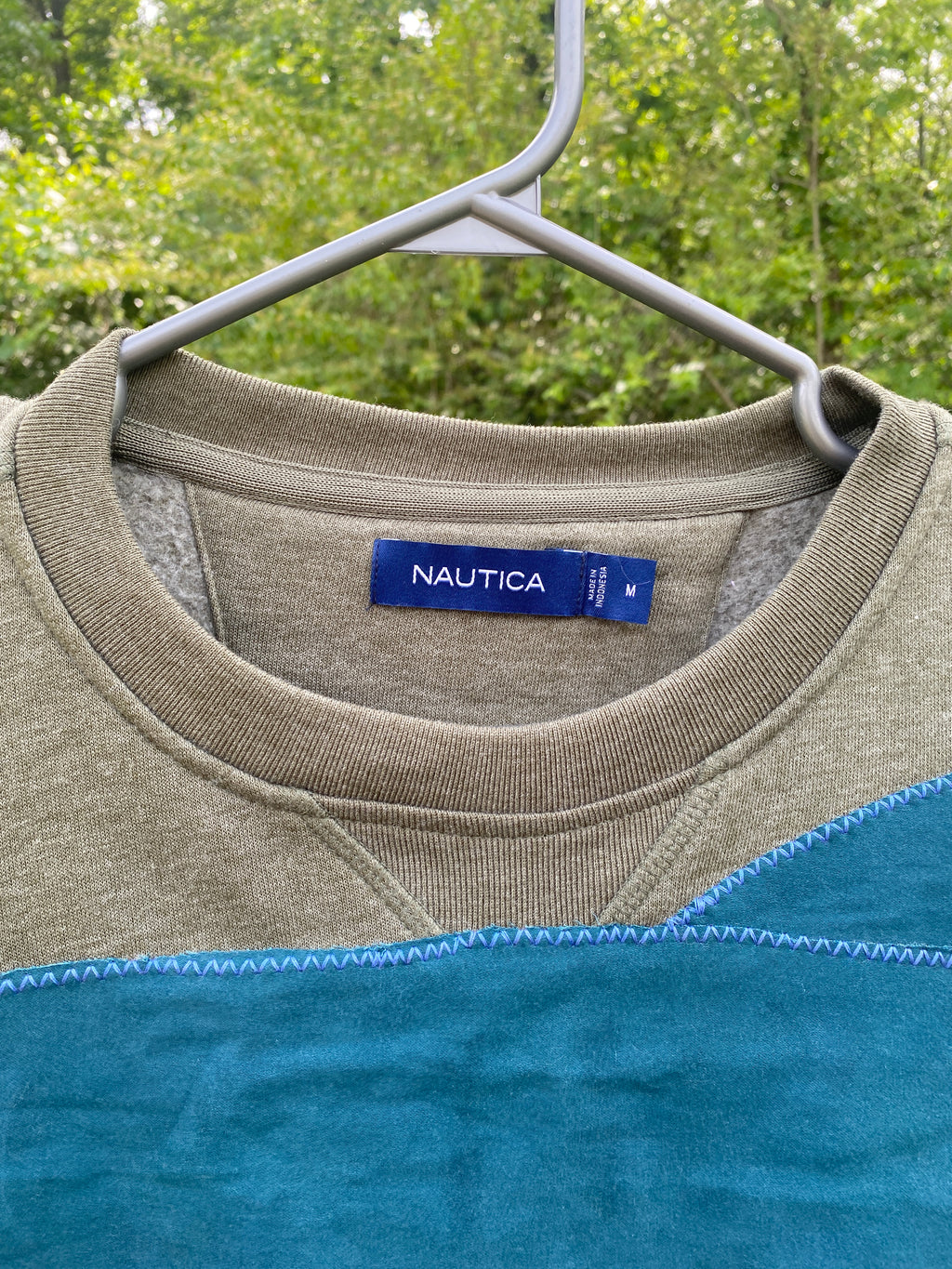 FISH HUG- M crewneck