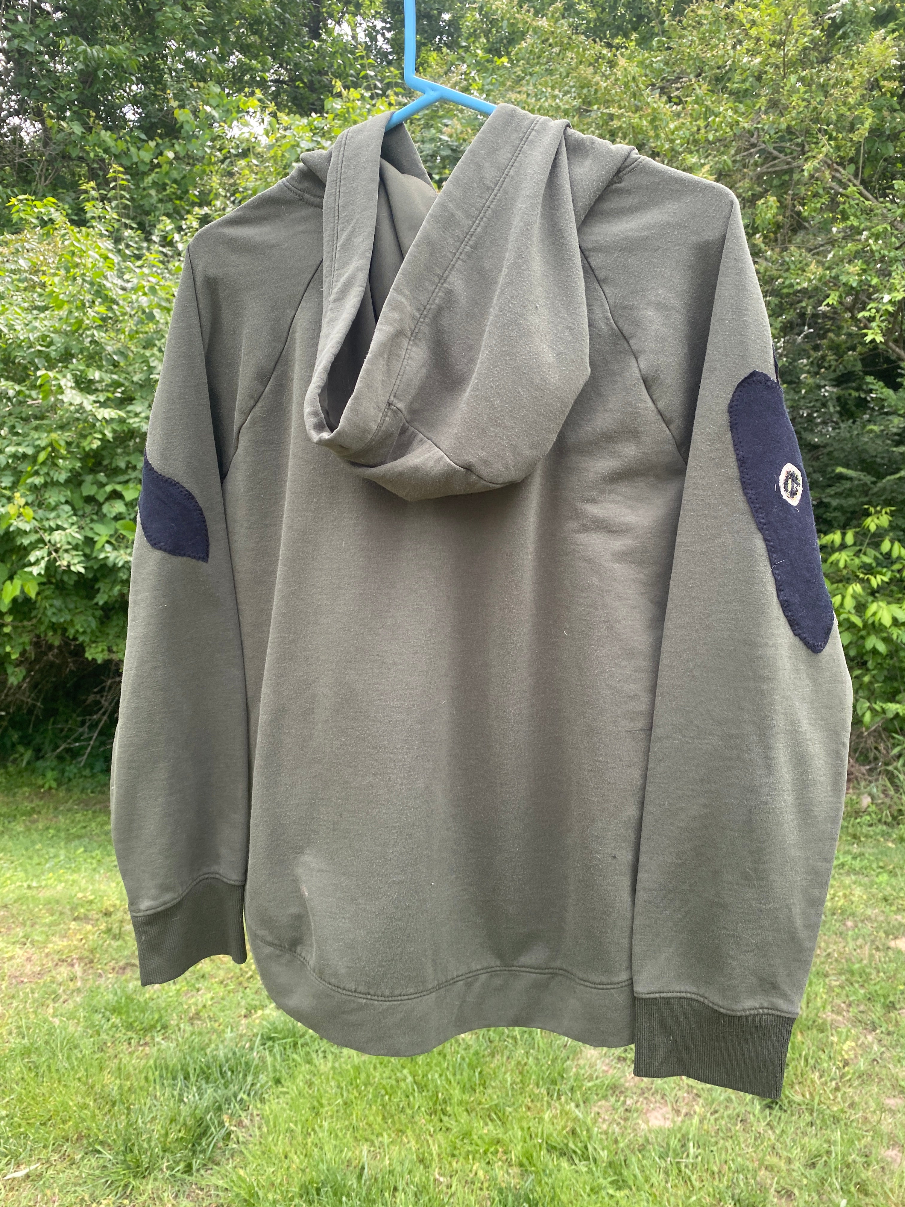 FISH HUG- XL Hoodie