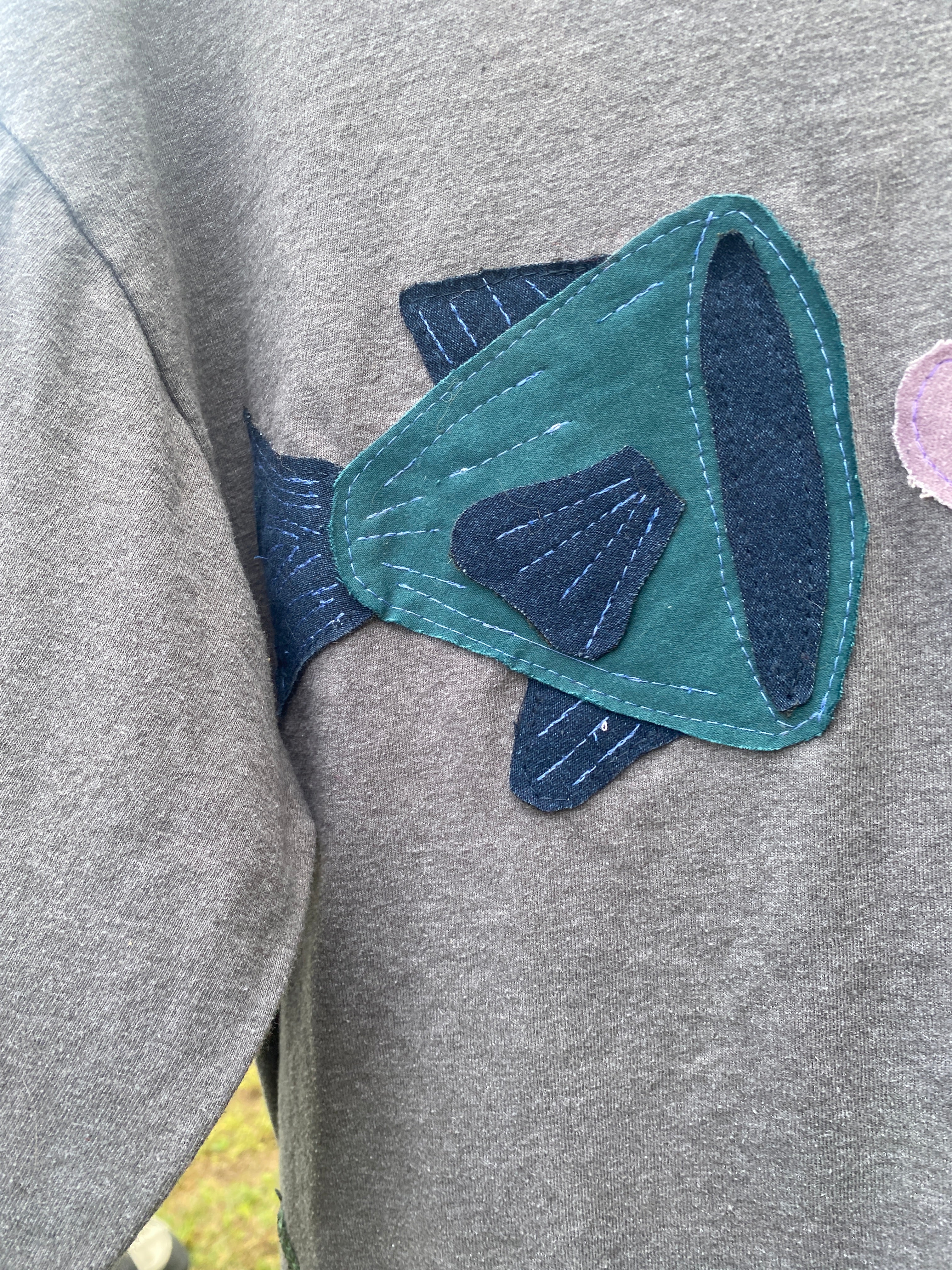 FLOAT ON HEART- long sleeve (medium)