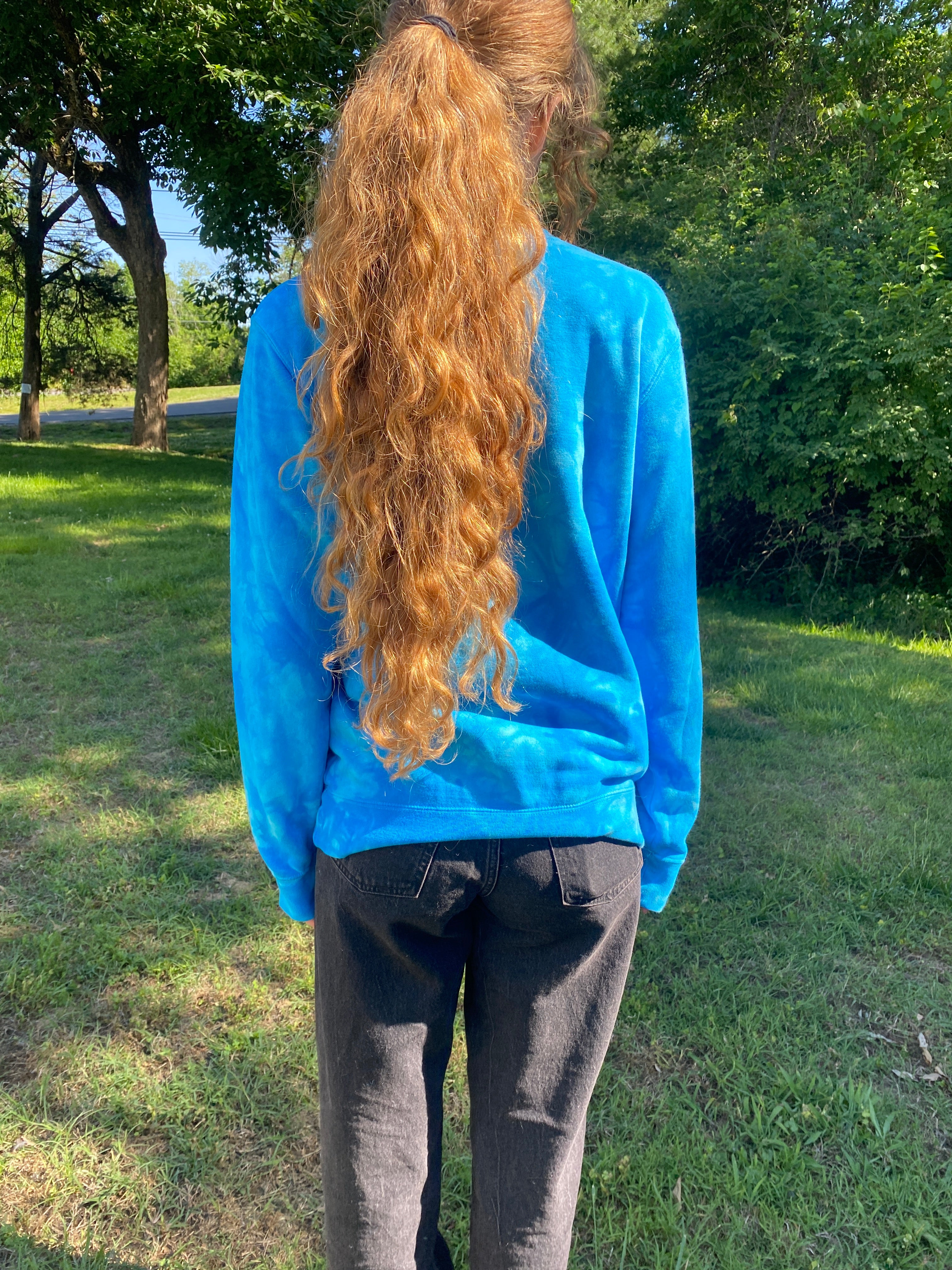 FISH HUG- S Crewneck