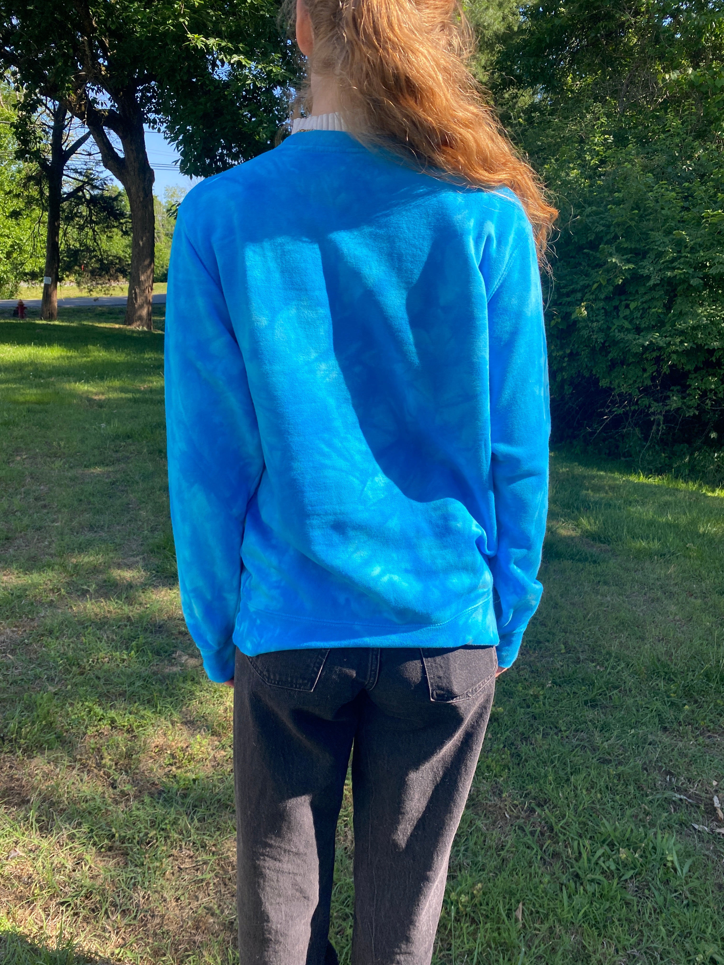 FISH HUG- S Crewneck