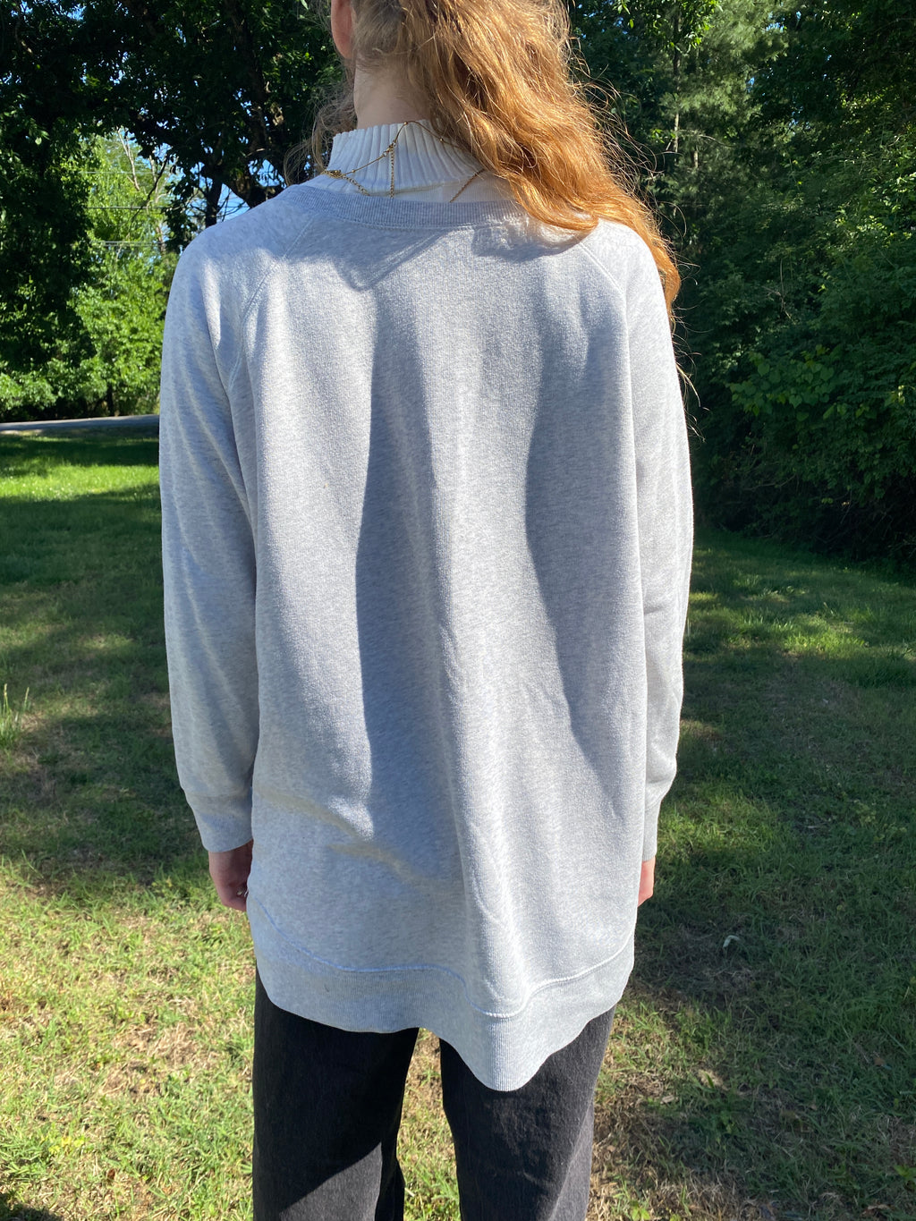 FISH HUG- L Crewneck