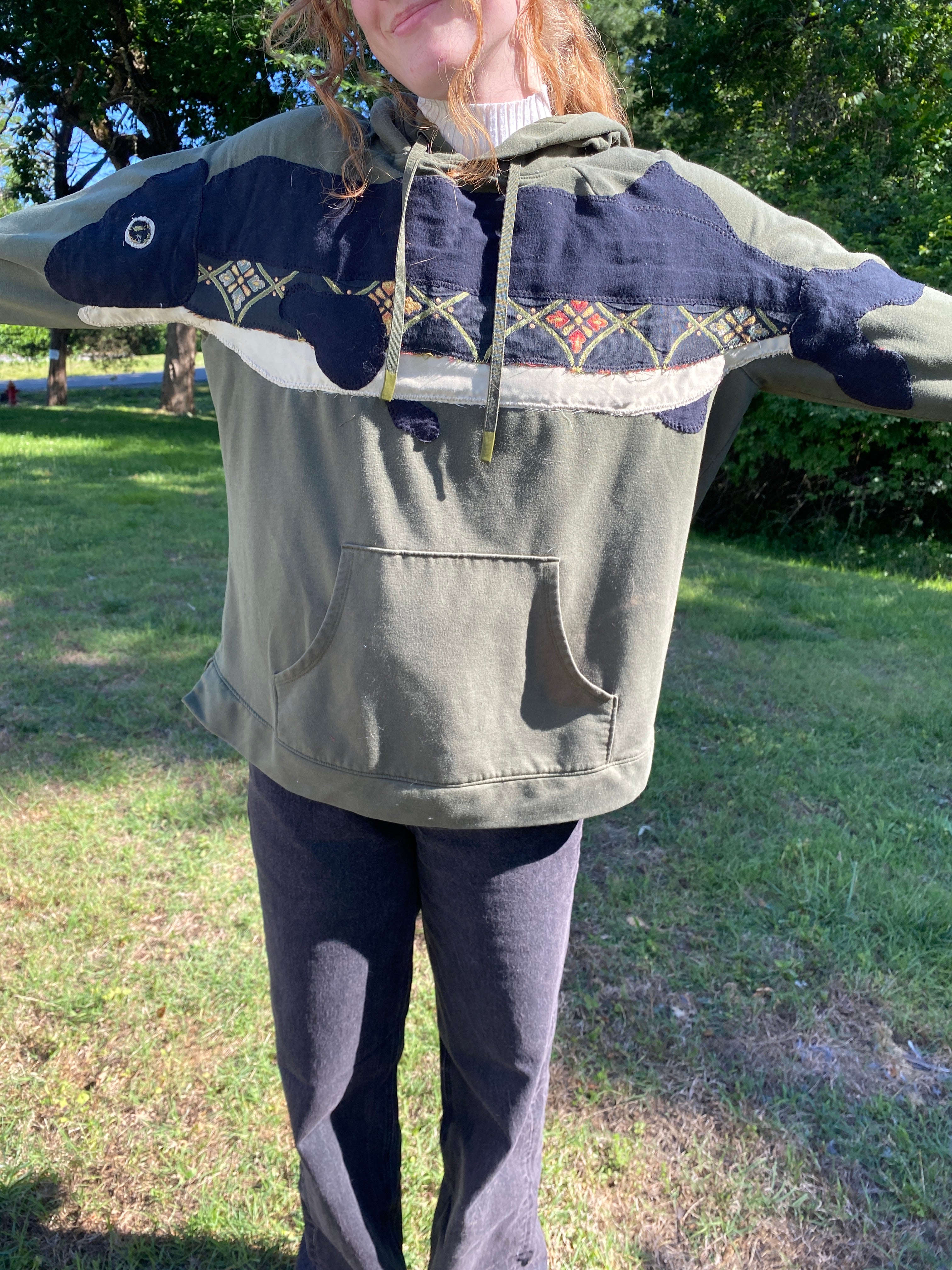 FISH HUG- XL Hoodie