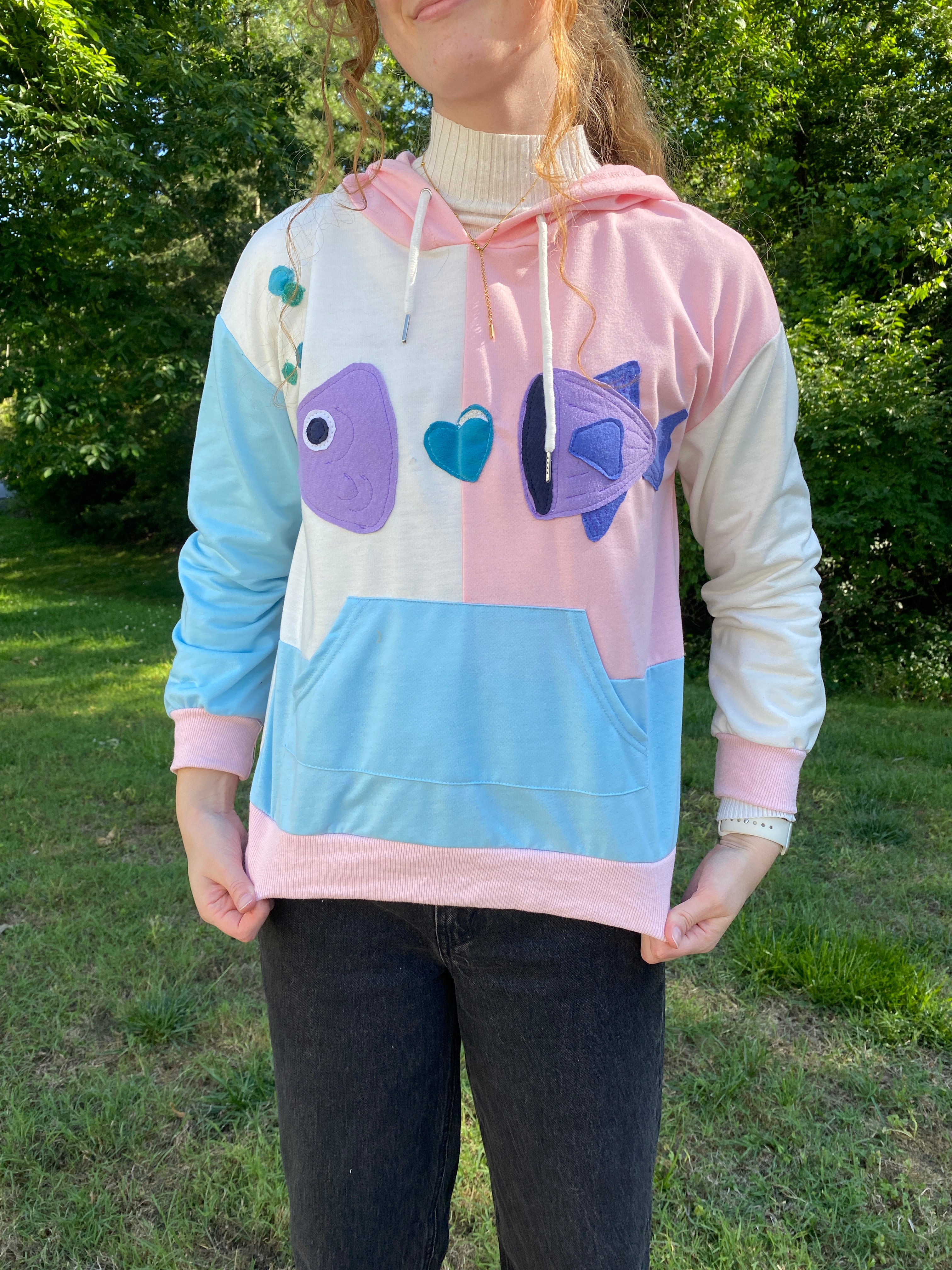 FLOAT ON HEART- XS Hoodie