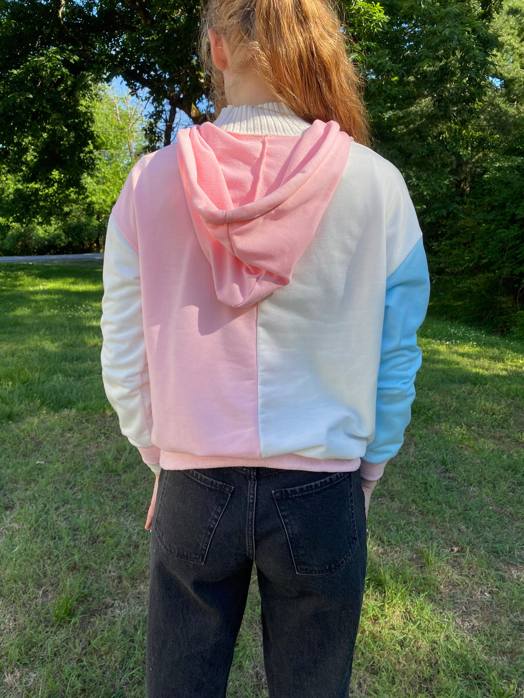 FLOAT ON HEART- XS Hoodie