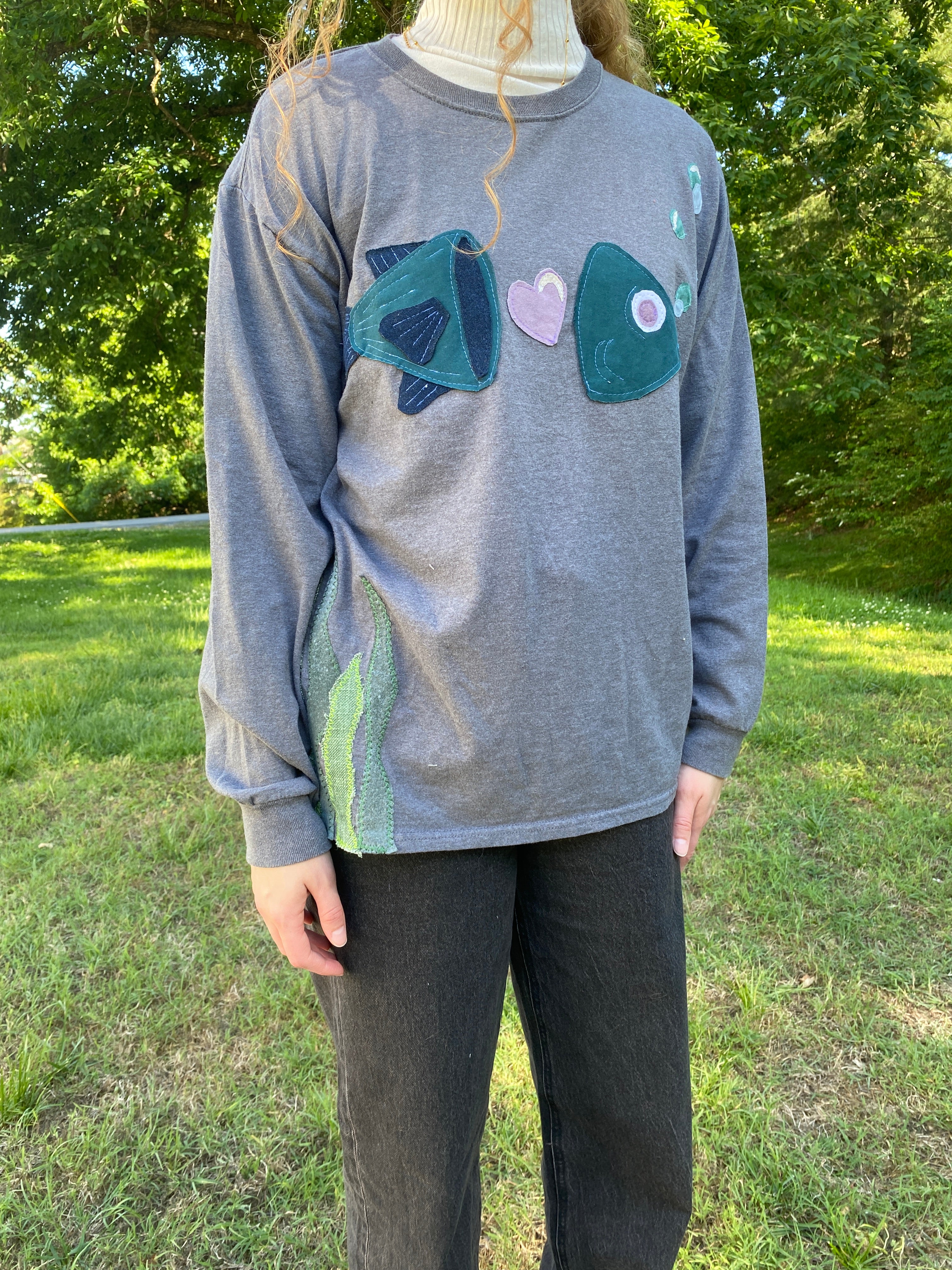 FLOAT ON HEART- long sleeve (medium)